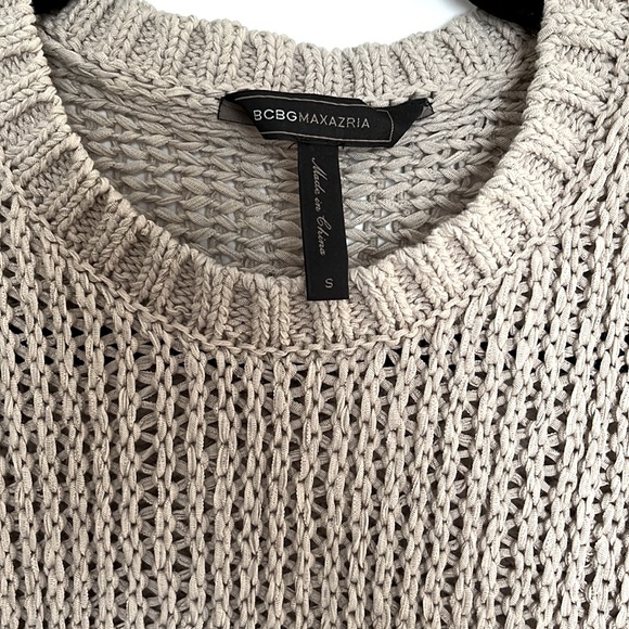 BCBG MAXAZRIA SWEATER - NWOT - Picture 2 of 8